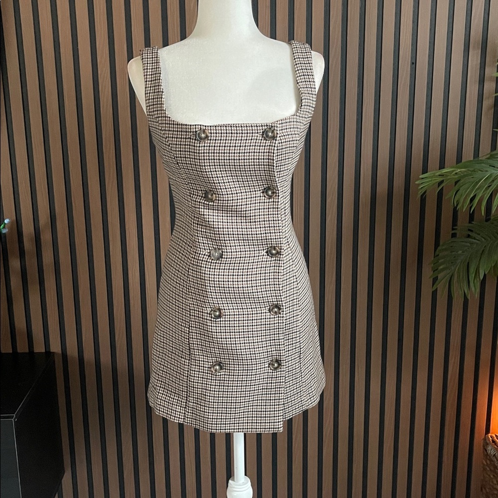 l’academie dress double breasted sleeveless